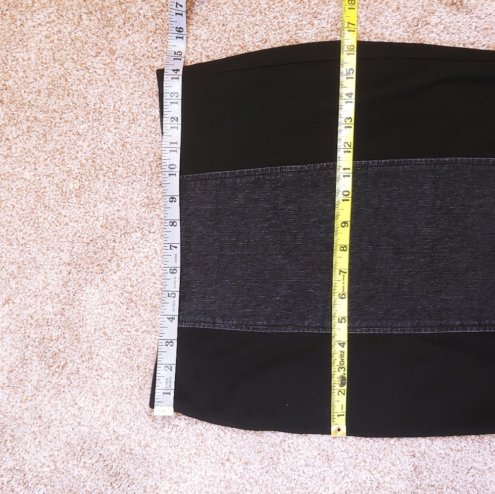 Bisou Bisou Black and Denim Stretch Pencil Skirt. - Picture 5 of 7